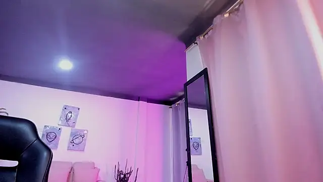 bella fox 1 online show from March 2026 02:39:02 PM