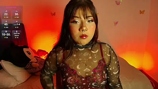 Snapshot of annie-russel chatting on February 2026 05:48:02 AM annie-russel online show from February 2026 05:48:02 AM