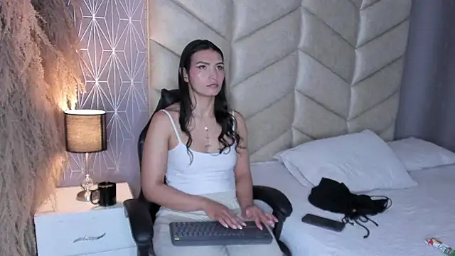 samiradoll online show from November 2025 03:28:02 AM