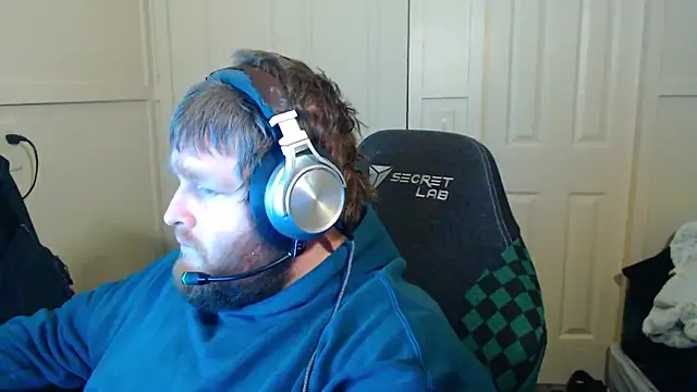 NeedyGlister online show from September 2025 02:04:01 AM