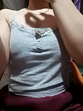 LucyyLy online show from April 2026 10:49:01 PM