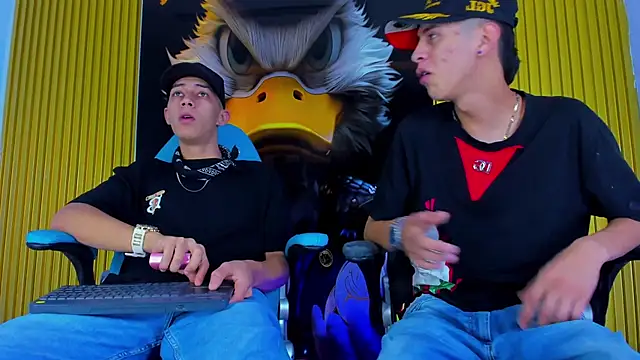 Dante Brown1  online show from November 2025 09:06:01 PM