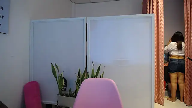 Manuela lara  online show from January 2026 02:21:02 PM