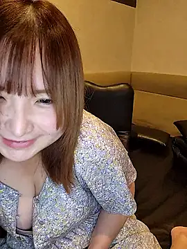 Snapshot of --MIYUKI chatting on October 2025 03:12:01 PM --MIYUKI online show from October 2025 03:12:01 PM