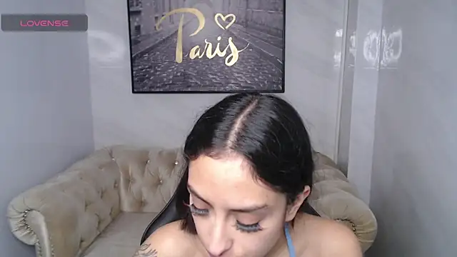 Tifany v online show from November 2025 01:10:01 PM