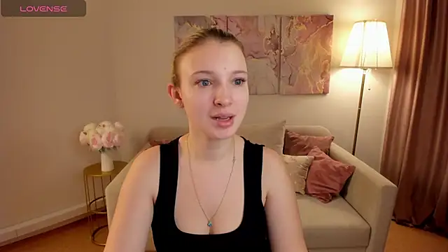 MilinaMorris online show from March 2026 10:37:01 PM