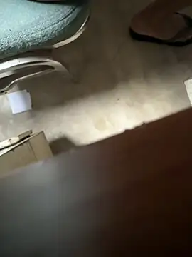 Snapshot of ApexO45 chatting on October 2025 11:05:01 AM ApexO45 online show from October 2025 11:05:01 AM