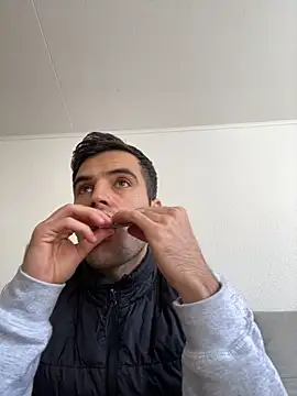 Snapshot of dino2603 chatting on November 2025 12:17:01 PM dino2603 online show from November 2025 12:17:01 PM