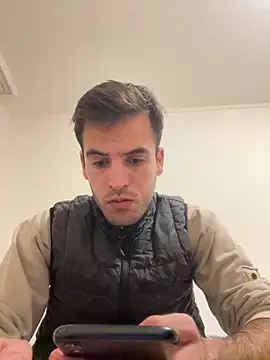 Snapshot of dino2603 chatting on November 2025 10:10:02 PM dino2603 online show from November 2025 10:10:02 PM