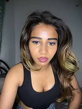 STRIP GLOW online show from February 2026 11:04:02 PM