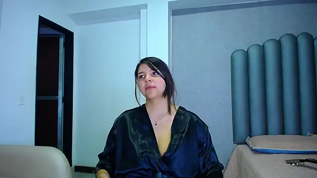 Charlotte-Star online show from November 2025 09:57:02 PM