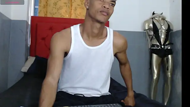 Snapshot of David_s3xy chatting on October 2025 02:52:01 PM David s3xy online show from October 2025 02:52:01 PM