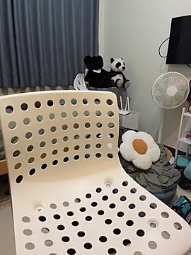 black xun online show from April 2026 06:45:01 PM