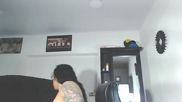 Vicky hotmilf online show from September 2025 11:03:01 AM