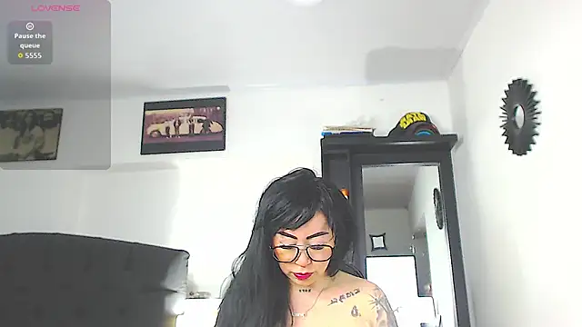 Vicky hotmilf online show from January 2026 09:02:02 AM