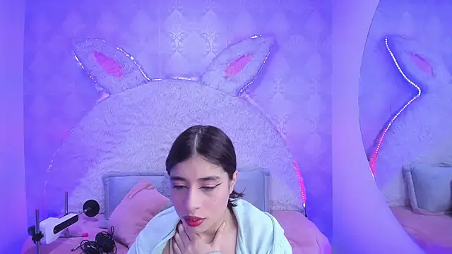 Gaby louse online show from March 2026 07:21:02 PM