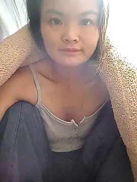 Snapshot of xinhxinhcute chatting on October 2025 11:49:01 PM xinhxinhcute online show from October 2025 11:49:01 PM