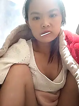 Snapshot of xinhxinhcute chatting on October 2025 09:35:02 AM xinhxinhcute online show from October 2025 09:35:02 AM