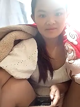 Snapshot of xinhxinhcute chatting on October 2025 09:41:01 PM xinhxinhcute online show from October 2025 09:41:01 PM