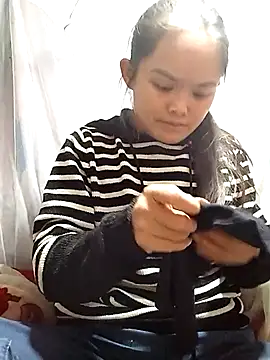 Snapshot of xinhxinhcute chatting on November 2025 09:00:02 AM xinhxinhcute online show from November 2025 09:00:02 AM