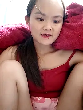 Snapshot of xinhxinhcute chatting on November 2025 12:25:01 PM xinhxinhcute online show from November 2025 12:25:01 PM