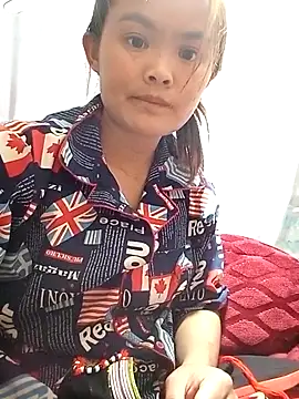 Snapshot of xinhxinhcute chatting on November 2025 04:55:01 AM xinhxinhcute online show from November 2025 04:55:01 AM