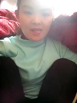 Snapshot of xinhxinhcute chatting on November 2025 11:58:01 AM xinhxinhcute online show from November 2025 11:58:01 AM