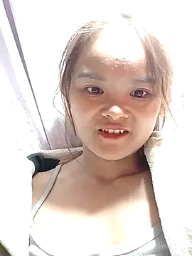 Snapshot of xinhxinhcute chatting on December 2025 11:23:02 PM xinhxinhcute online show from December 2025 11:23:02 PM