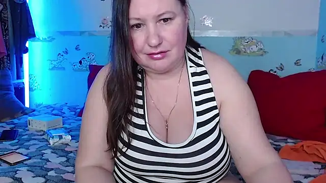 Dilfina online show from November 2025 02:39:02 PM