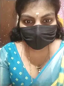 Snapshot of Nithiila chatting on September 2025 09:22:01 AM Nithiila online show from September 2025 09:22:01 AM