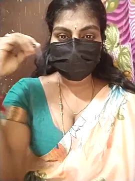 Snapshot of Nithiila chatting on September 2025 02:31:01 PM Nithiila online show from September 2025 02:31:01 PM