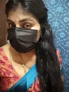 Snapshot of Nithiila chatting on September 2025 10:31:01 AM Nithiila online show from September 2025 10:31:01 AM