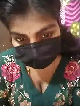 Snapshot of Nithiila chatting on November 2025 07:09:01 AM Nithiila online show from November 2025 07:09:01 AM