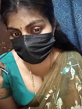 Snapshot of Nithiila chatting on November 2025 08:25:02 AM Nithiila online show from November 2025 08:25:02 AM