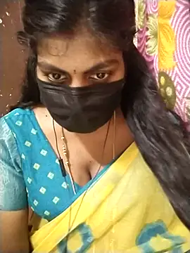 Snapshot of Nithiila chatting on December 2025 07:28:01 AM Nithiila online show from December 2025 07:28:01 AM