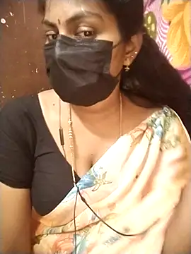 Snapshot of Nithiila chatting on December 2025 06:00:01 AM Nithiila online show from December 2025 06:00:01 AM