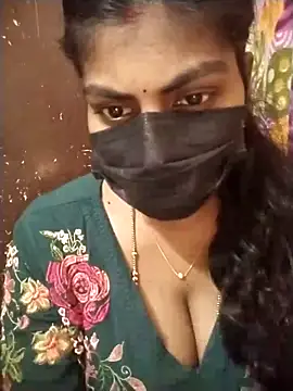 Snapshot of Nithiila chatting on December 2025 06:31:02 AM Nithiila online show from December 2025 06:31:02 AM