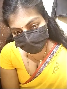 Snapshot of Nithiila chatting on January 2026 08:17:01 AM Nithiila online show from January 2026 08:17:01 AM