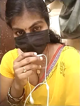 Snapshot of Nithiila chatting on January 2026 09:36:02 AM Nithiila online show from January 2026 09:36:02 AM