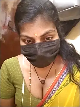 Snapshot of Nithiila chatting on February 2026 10:00:02 AM Nithiila online show from February 2026 10:00:02 AM