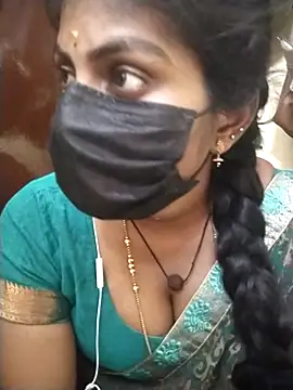 Snapshot of Nithiila chatting on February 2026 04:18:01 PM Nithiila online show from February 2026 04:18:01 PM