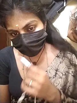 Snapshot of Nithiila chatting on February 2026 03:24:02 PM Nithiila online show from February 2026 03:24:02 PM