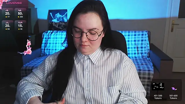 EmillyBones online show from April 2026 05:21:01 PM