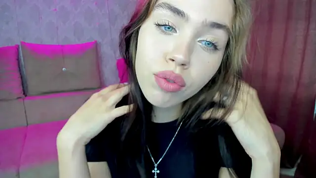 Snapshot of Kitty_Mila chatting on September 2025 08:14:02 AM Kitty Mila online show from September 2025 08:14:02 AM
