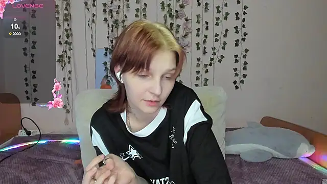 AudreyyKim online show from November 2025 02:16:01 PM