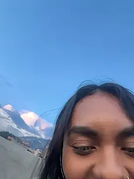 Snapshot of GiorgiaLuxee chatting on November 2025 10:52:02 PM GiorgiaLuxee online show from November 2025 10:52:02 PM