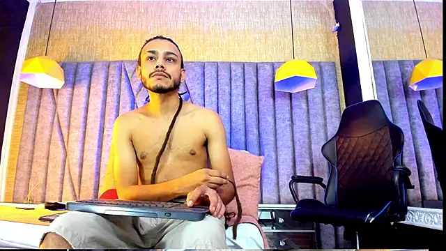 Boss Domiinator online show from October 2025 03:51:02 AM