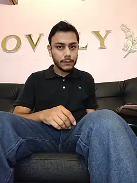 Snapshot of Boss_Domiinator chatting on July 2026 12:43:01 PM Boss Domiinator online show from July 2026 12:43:01 PM