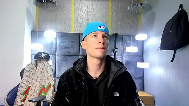 HunterHeat  online show from March 2026 12:52:01 PM