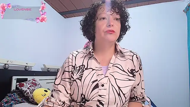 Snapshot of Miss_Oriana chatting on October 2025 05:03:01 PM Miss Oriana online show from October 2025 05:03:01 PM